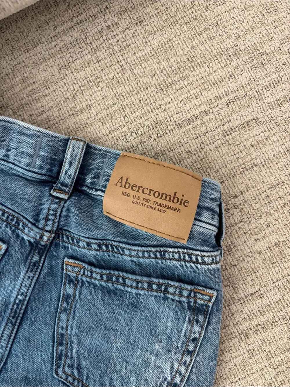 abercrombie kids Boyfriend Jeans - Medium Blue Distressed